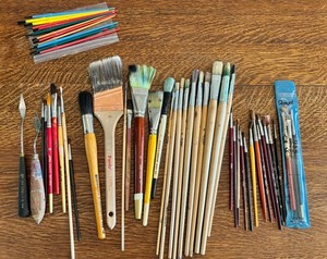 Lot of 52 Pc VTG Artist Paint Brushes Mixed Sizes & Brands