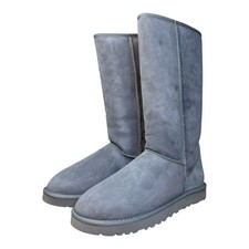 Women  s UGG Classic Tall Shearling Style Boots