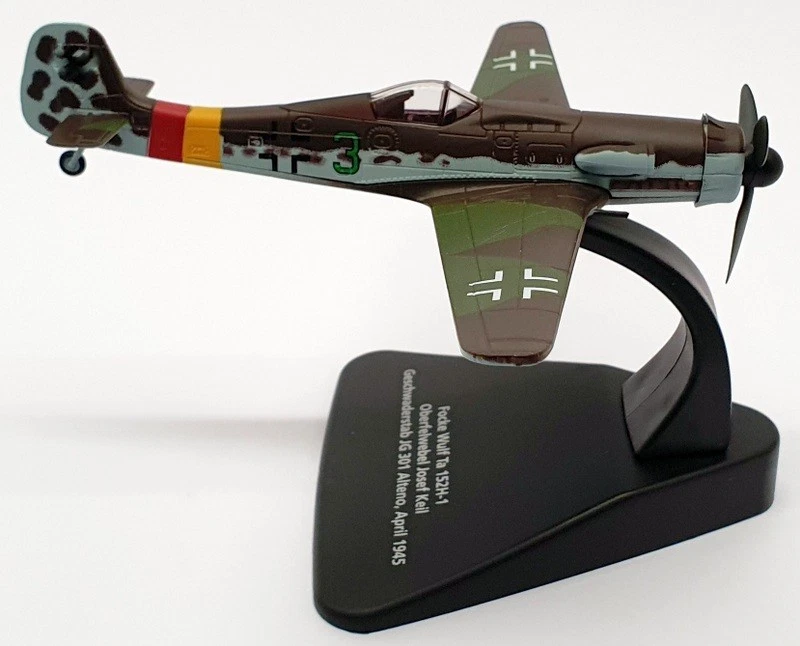 Oxford 1/72 Scale Aircraft AC028 - Focke Wulf Ta 152H-1 April 1945 - Image 3 of 4