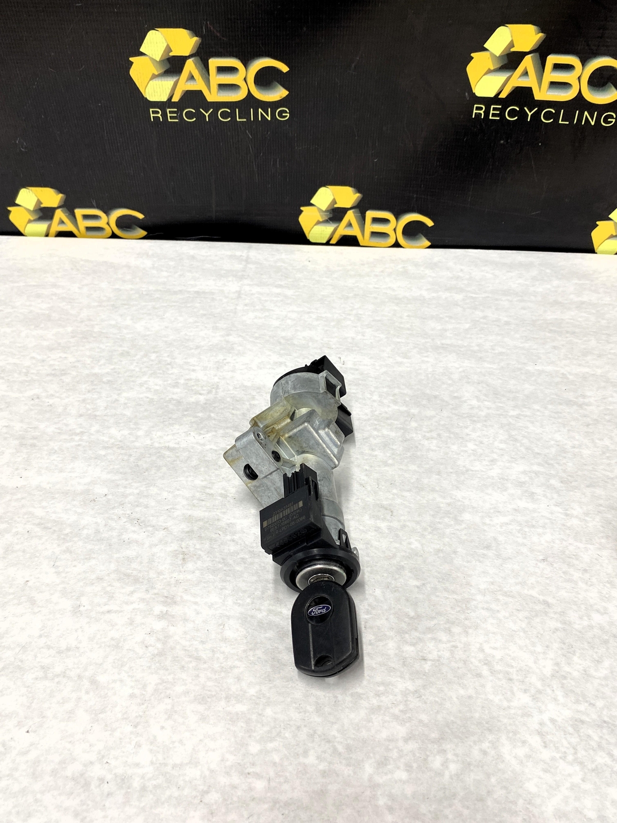 2006-2016 Ford Fusion Automatic Transmission Ignition Switch w/ Key Assembly OEM