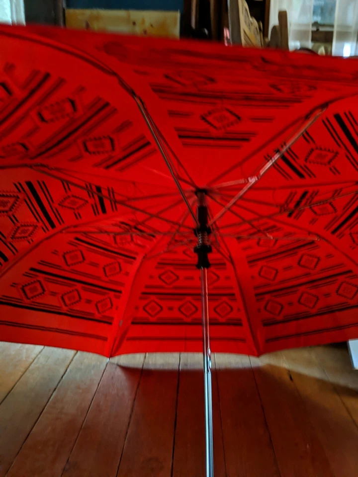 SOMBRILLA ARTE SUROESTE PLÁSTICO ROJO NEGRO NARANJA MANGO RARO DE COLECCIÓN Foto 2 de 4