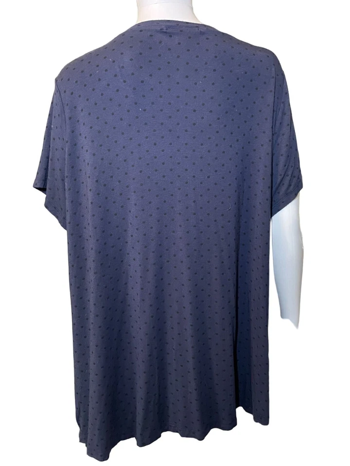 Curious Gypsy plus 3XL short sleeve polka dot v-neck textured swiss dot navy - Image 3 of 4