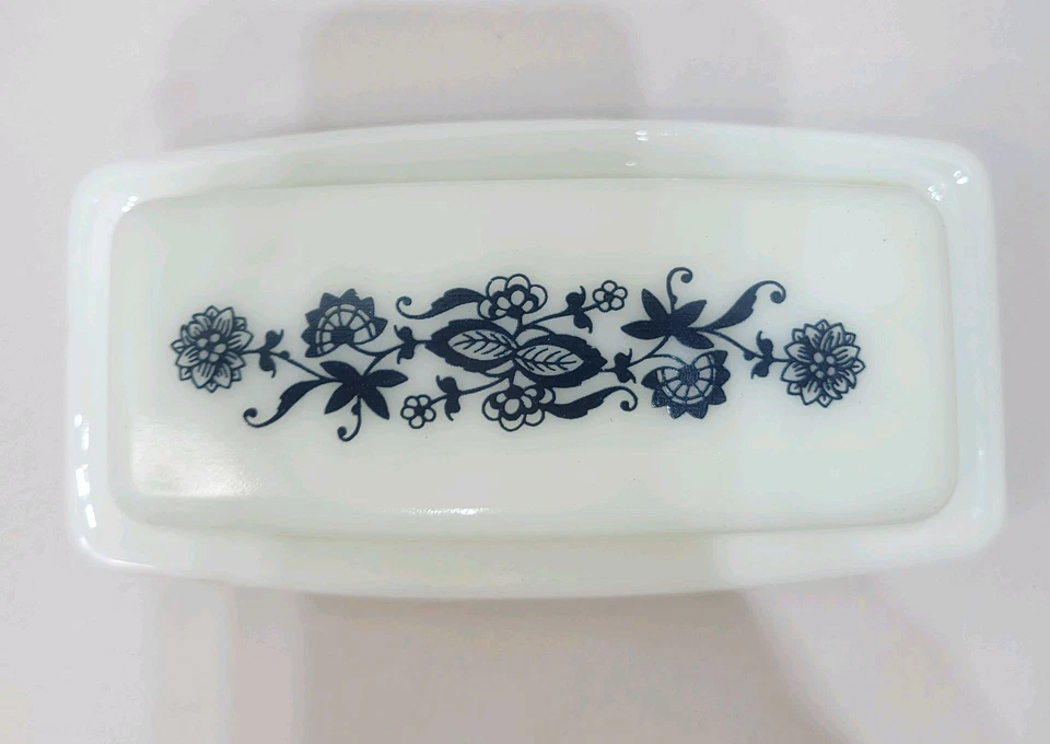 Pyrex Vintage Old Town Dark Blue Onion Butter Dish - Image 2 of 4
