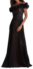 Tadashi Shoji Off the Shoulder Lace Bodice Gown Size - 6