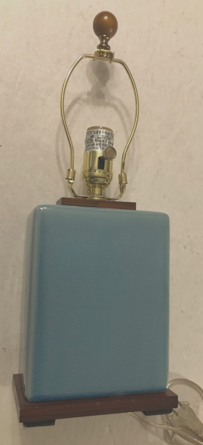 Ralph Lauren Home Porcelain Ceramic Table Dresser Lamp Aqua Blue 2017 Crazing