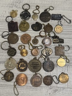 Large Lot Of 30 Old Vintage Advertising & More Keychains Brass Copper Aluminum