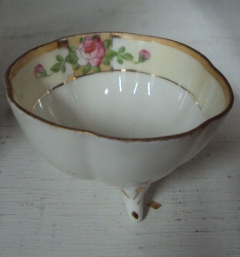 Vtg Lot/3 Hand Painted NIPPON Salt Dip Set ~ 3 Footed Bowl / Pattern: Floral - Picture 7 of 10