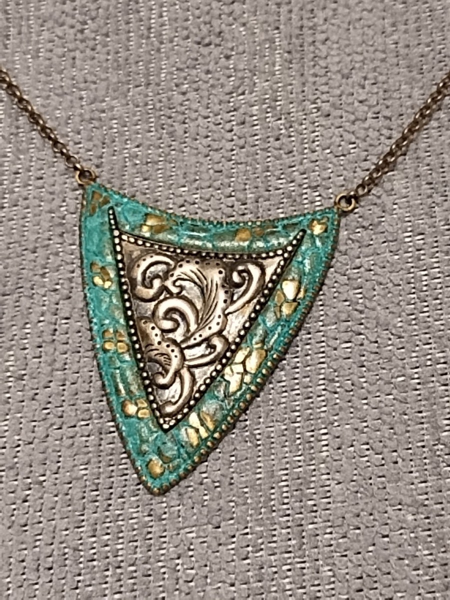 Vintage Native American Necklace With Pendant, 24 Inches