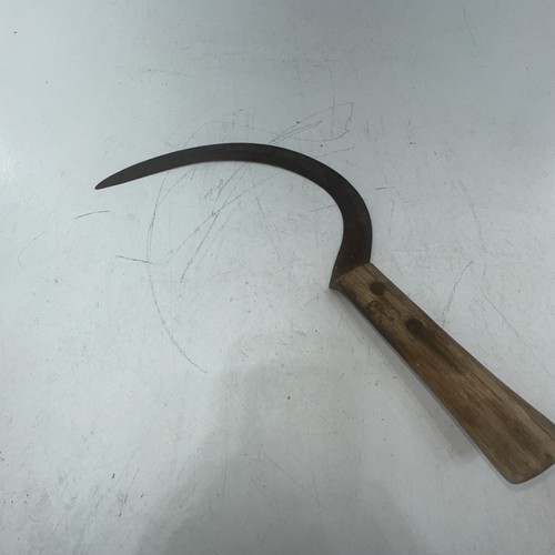 VINTAGE SCYTHES - KELLY TOOL Prop Rustic