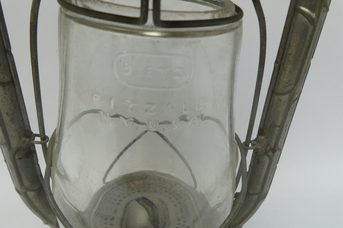 DIETZ MONARCH N.Y. U.S.A. ＊6961321 VTG blue Dietz Monarch Railroad lantern with Fitzall Red