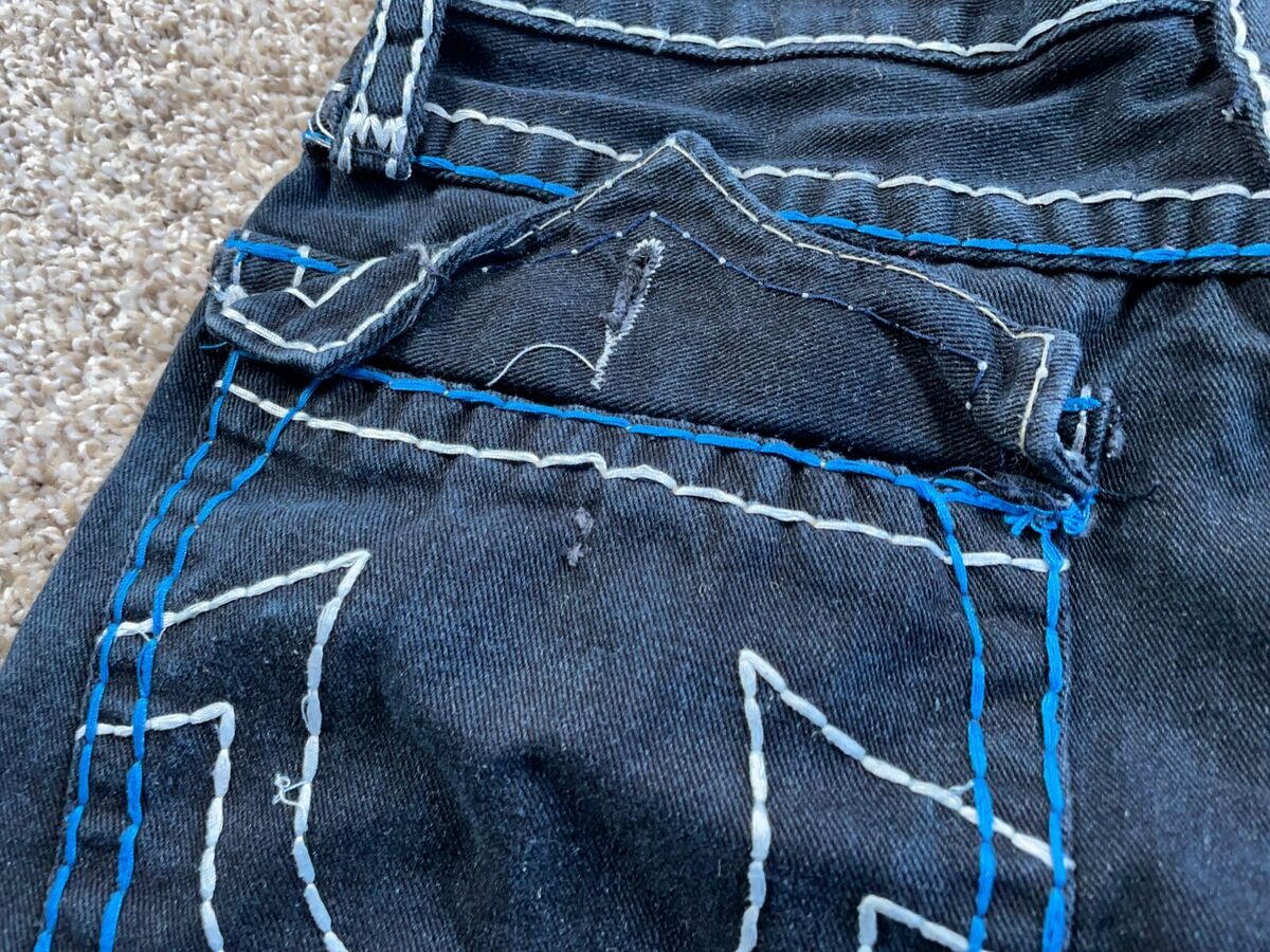 True Religion Distressed Billy Super T Jeans Men's 33 x 32 True Religion Distressed Billy Super T Jeans Men's 33 x 32