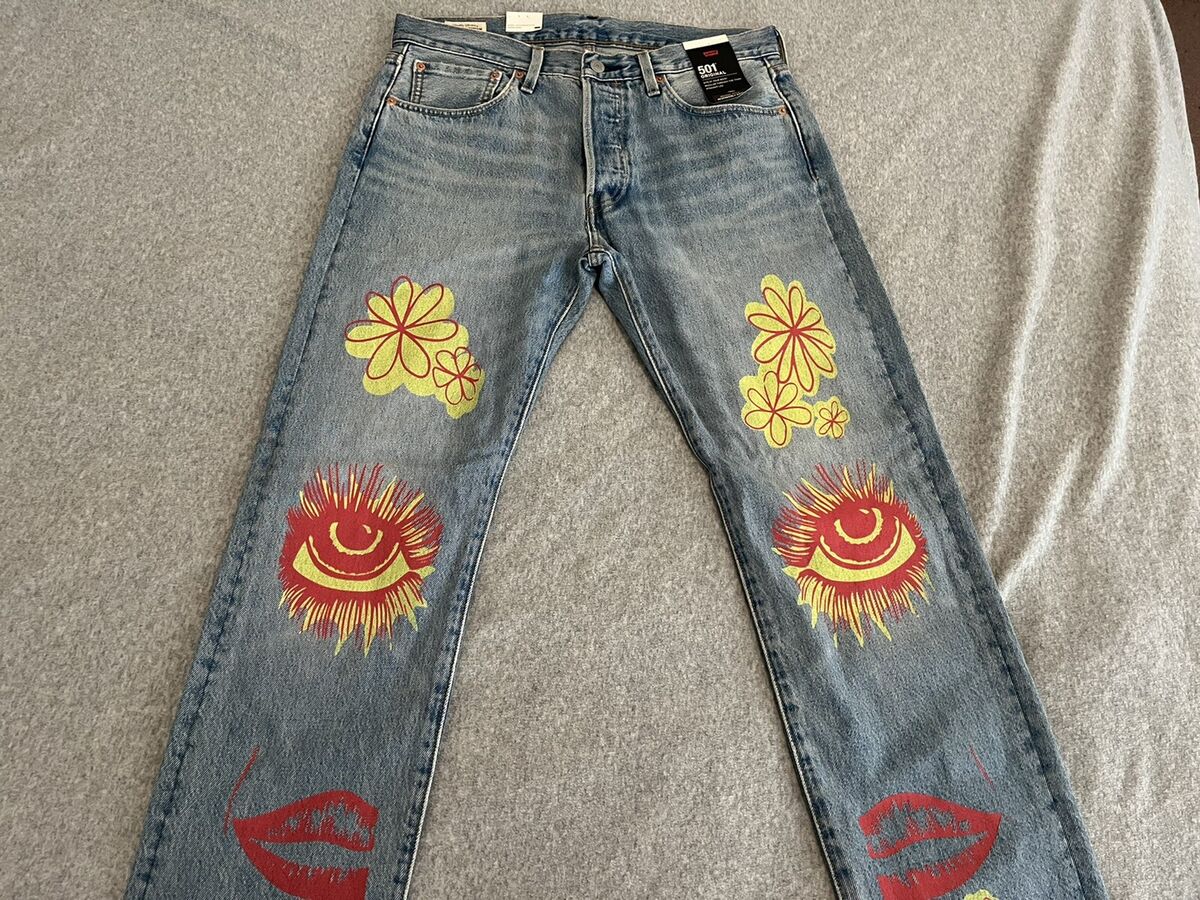 NWT Levis 501 Denim Jeans Love Groovy Hippie Flowers Mens NWT Levis 501 Denim Jeans Love Groovy Hippie Flowers Mens