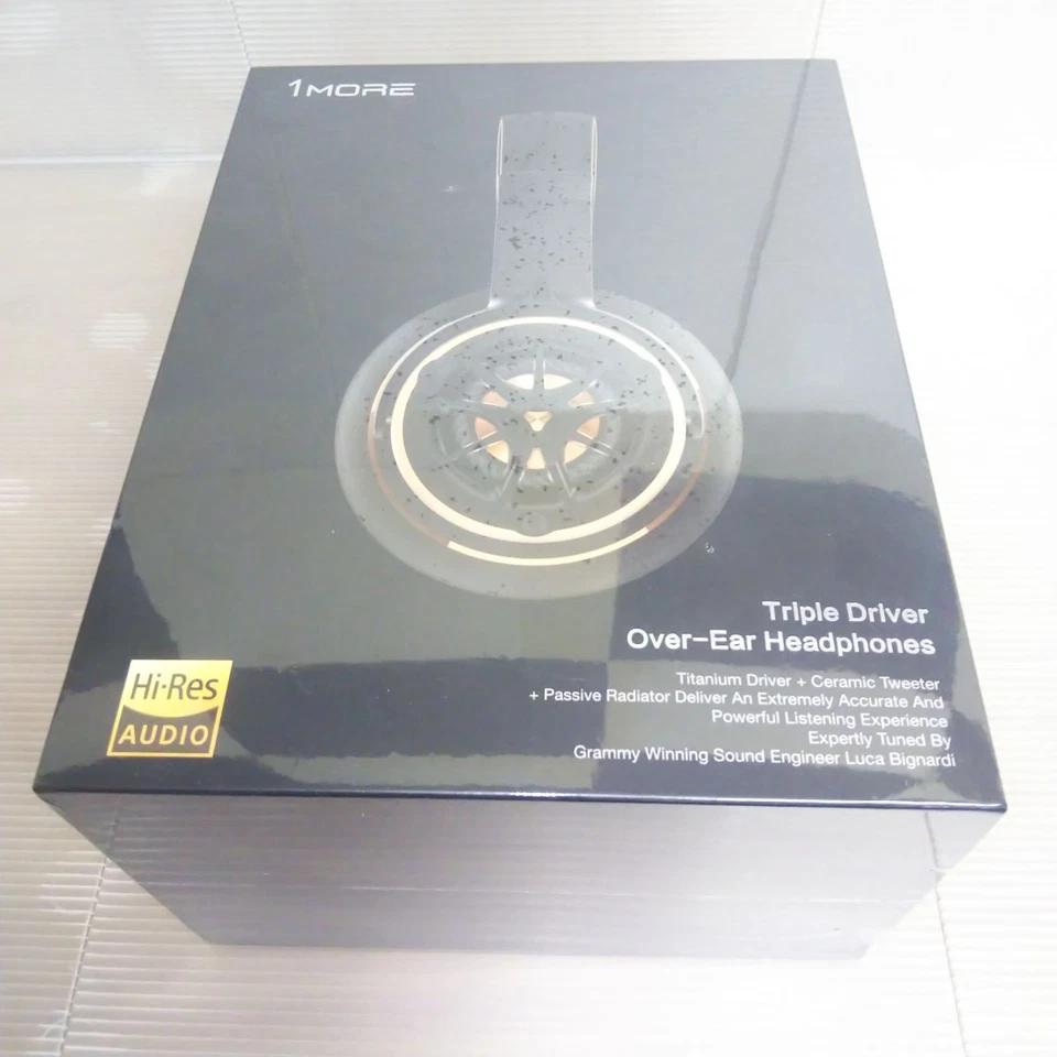 1MORE H1707 Triple Driver Over Ear Headphones Gold Hi-Res jp - Image 2 of 4