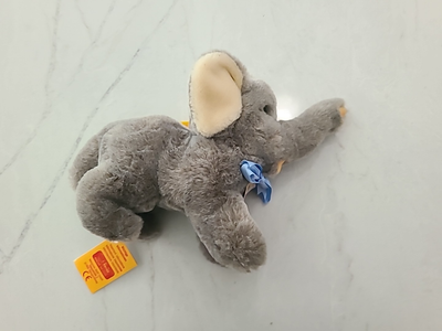 Schuco 1959年製 7325-Elefant 9cm グレーぬいぐるみ象 Amazon.co.jp: シュタイフ(Steiff) ゾウのエディー Steiff Edie