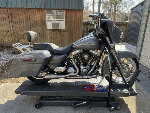 Harley Touring Exhaust Road Glide  - Picture 17 of 17