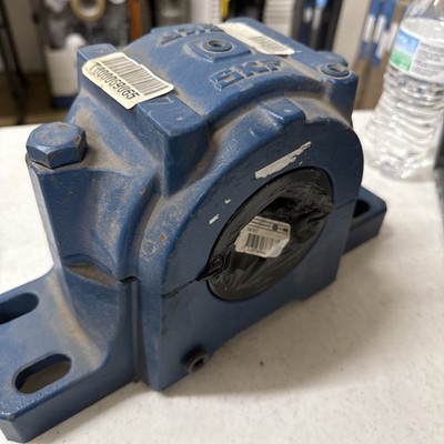 SKF SAF 517 Pillow Block Bearing P26149, New Old Stock!
