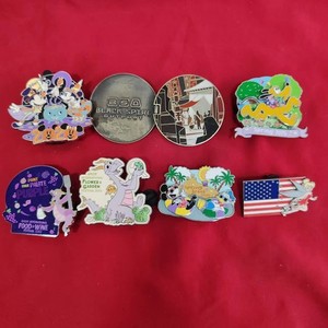 D2   Disney Mix Lot Of 7 Assorted Pins
