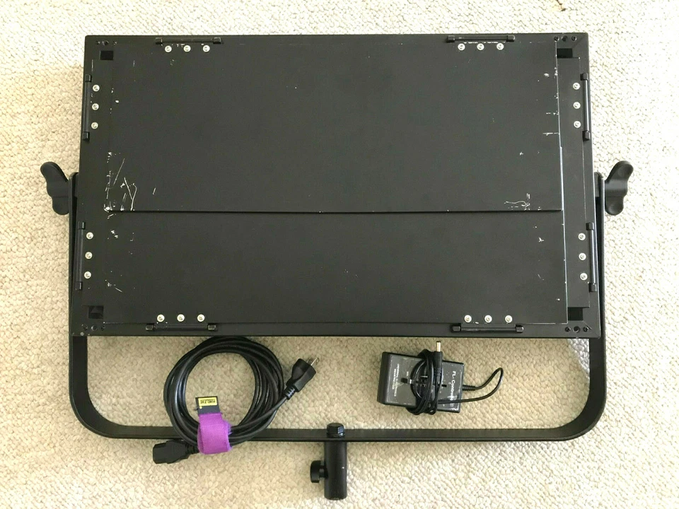 Flolight Smith Victor Medalight FLO-220 fluorescent light bank housing - PARTS - Image 2 of 4