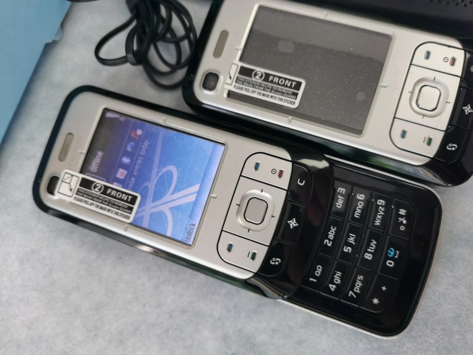 Teléfono Móvil Nokia 6110 Navigator Color Randow (Desbloqueado) Foto 3 de 4