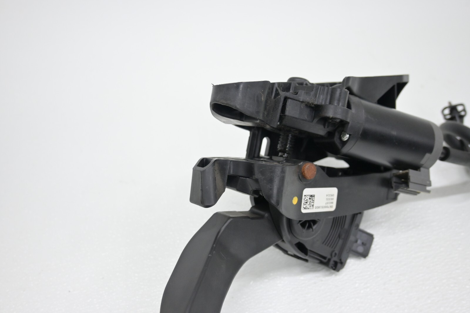 Maserati Ghibli 2014-2021 Accelerator pedal P/N 1130057
