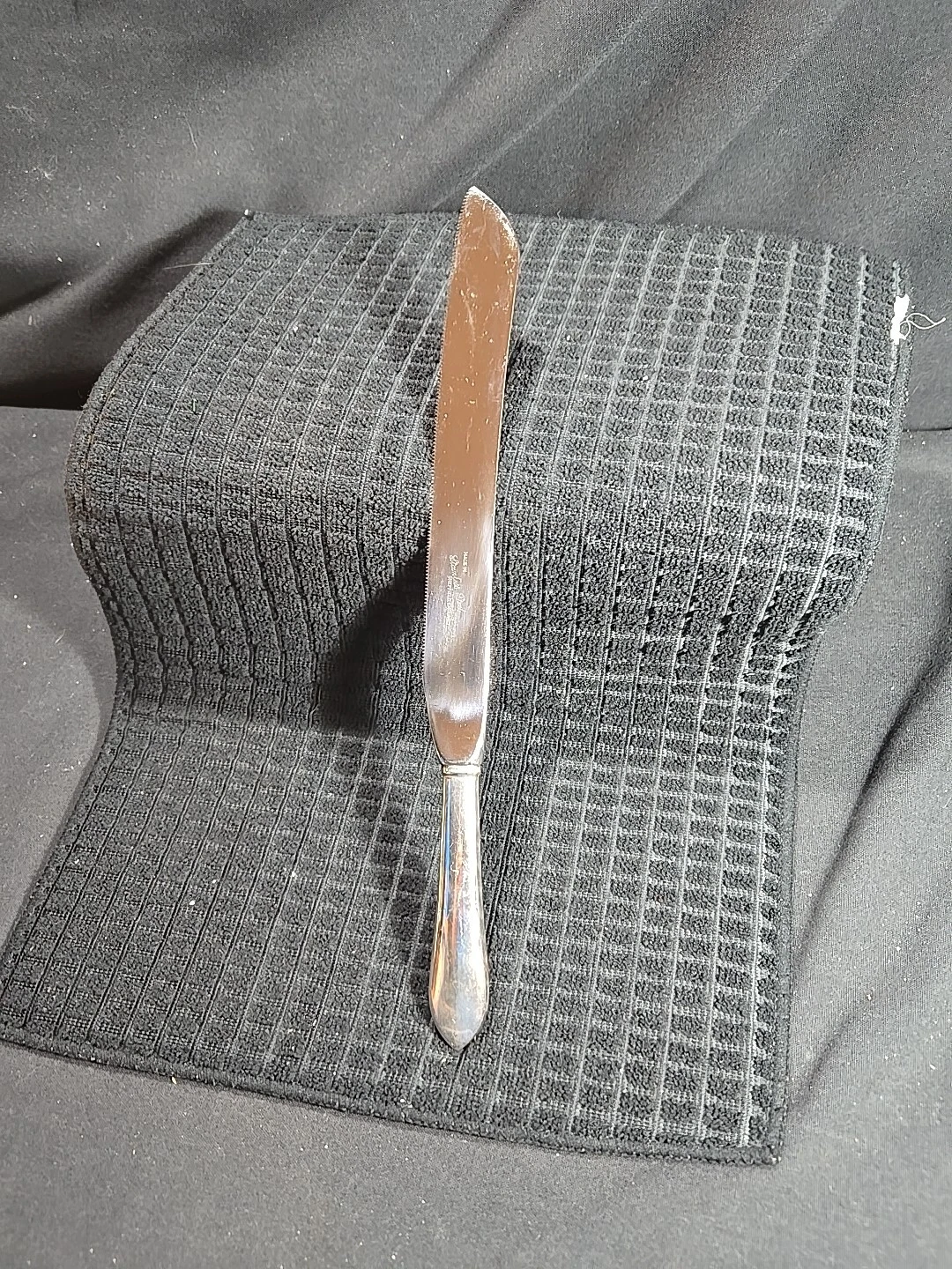 Sheffield Elegan Sterling Handle Wedding Cake Knife Serrated Blade 1950s No mono