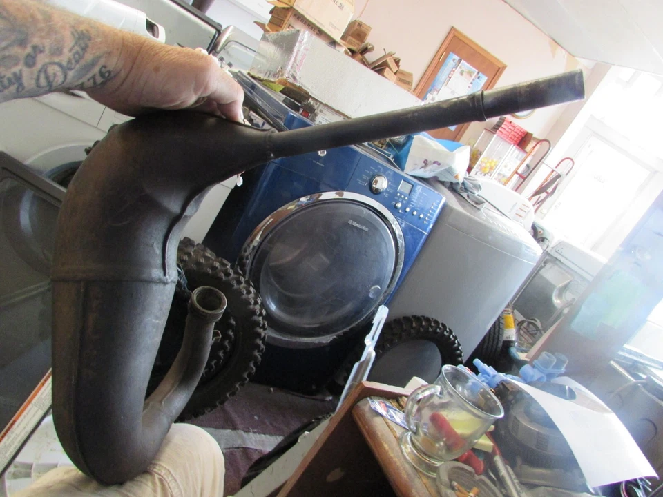 CÁMARA DE EXPANSIÓN SALIDA DE ESCAPE 18001-1713 KAWASAKI KX 80 2T 1989 1990 Foto 2 de 4