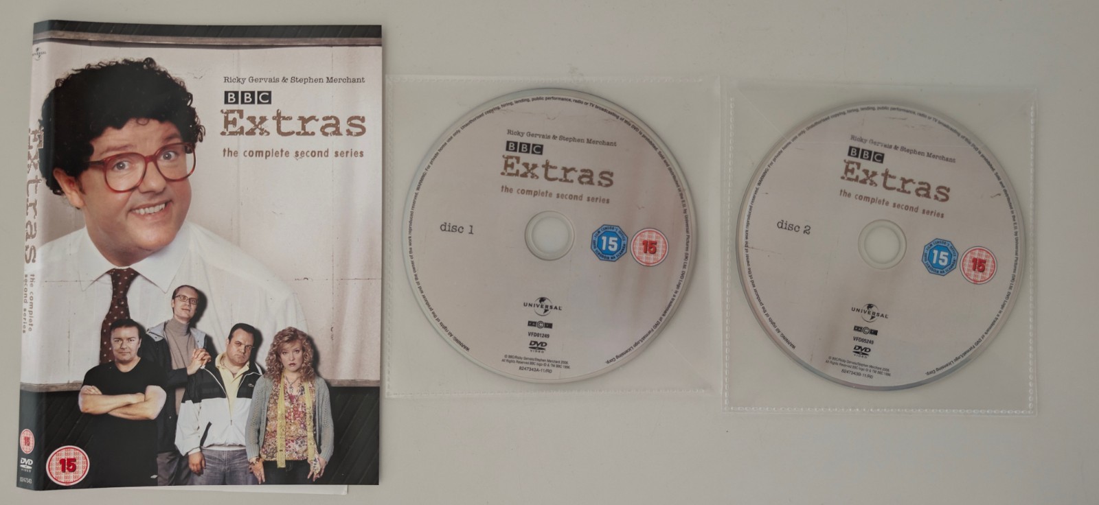 Extras  Series 2 - Complete 2 DVD 2007 Ricky Gervais NO CASE just DVDs + artwork