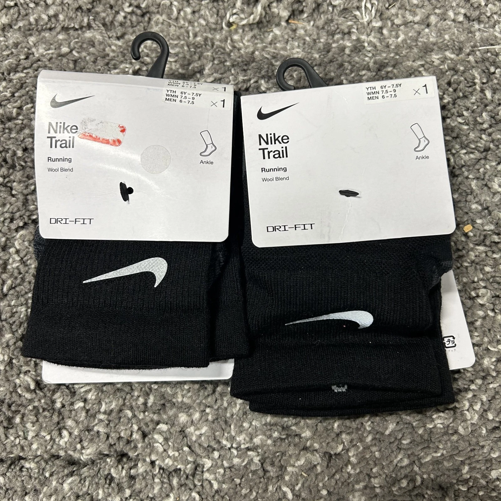 Nike Womens Size 7.5-9 Black Trail Wool Blend Cushioned Ankle Socks 2 Pair