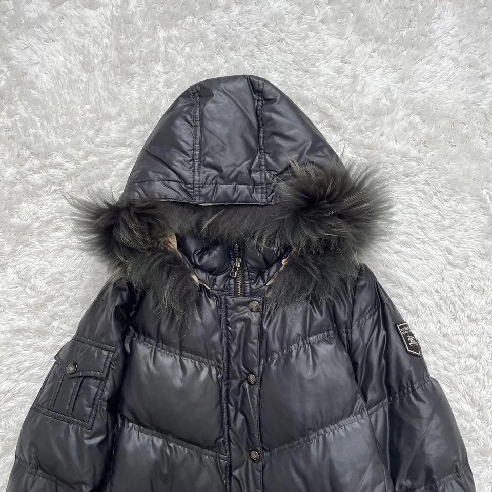 Chaqueta de plumón Burberry Blue Label Nova Check capucha de piel negra Japón S Foto 3 de 4