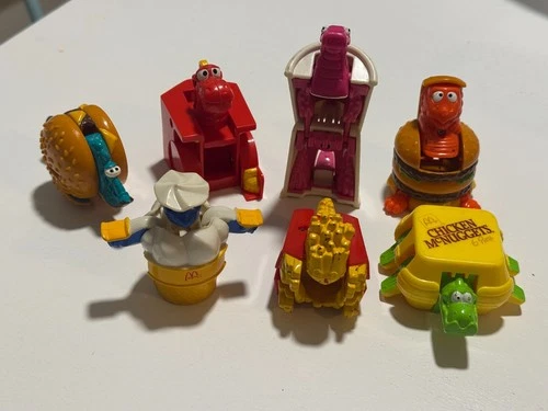 1990 NEAR COMPLETE SET 7 of 8 base toys Changeables Mcdonalds mcdinos Happy Meal