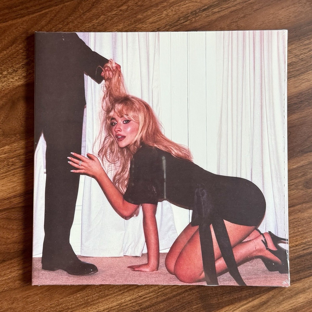 Sabrina Carpenter SIGNED Man's Best Friend Vinyl LP 🩵 BLUE