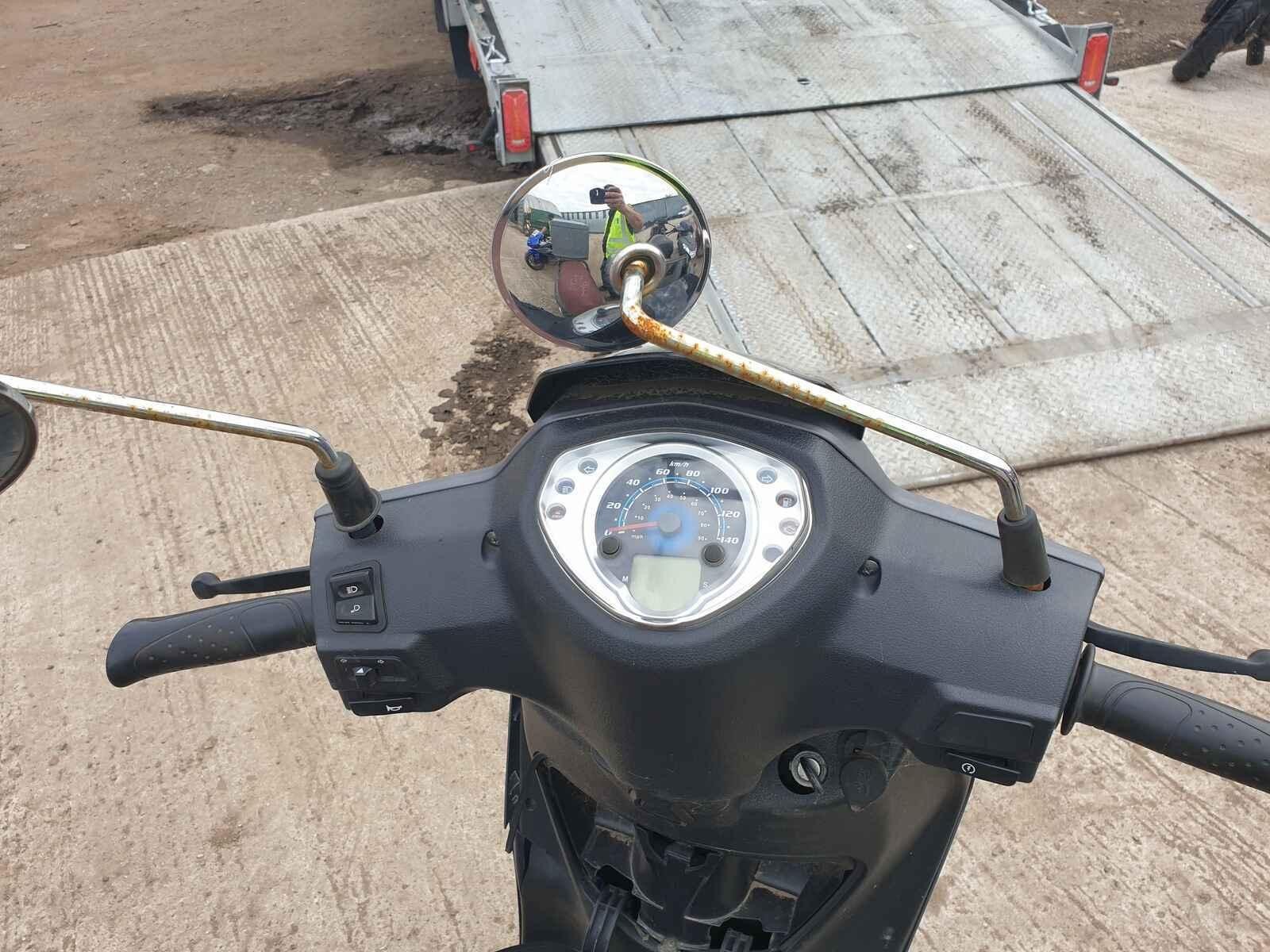 Picture 1 of 1