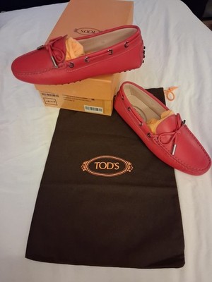 Tod's loafers. Size 36 us size 6. Fuxia (fushia) in color. Heaven n laccetto-occ