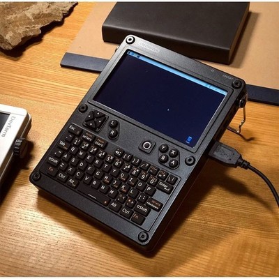 Uconsole Clockwork Development Board with 74-Key QWERTY Backlit Keyboard os67