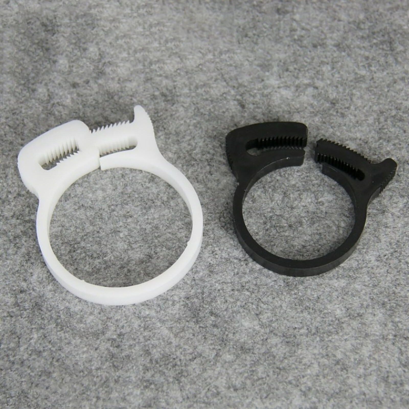 Foto 3 di 28
