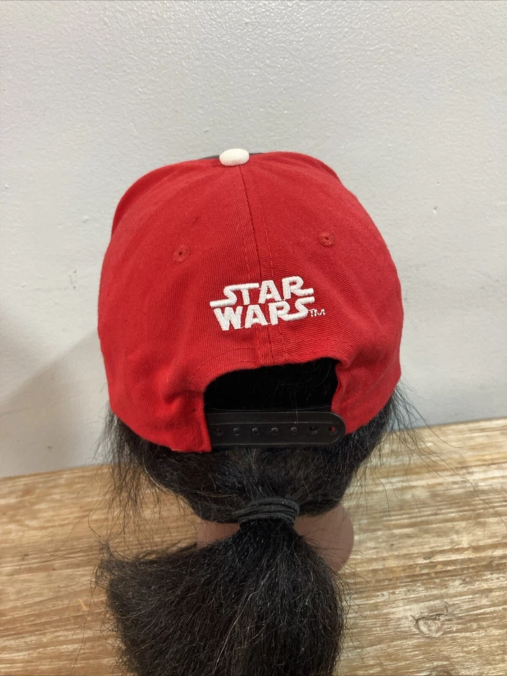 Chapéu Star Wars Snapback Youth preto/vermelho Darth Vader Stormtroopers sabre de luz - Imagem 3 de 4