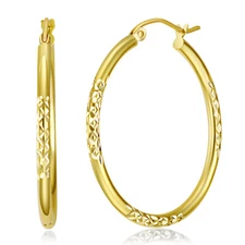 Wellingsale 14k Yellow Gold 2mm Diamond Cut Hoop Earrings (30mm Diameter)