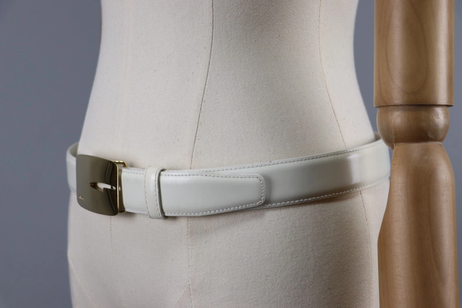 Ceinture ceinture GUCCI GG Vintag années 80 cuir blanc authentique G or taille : 89 cm