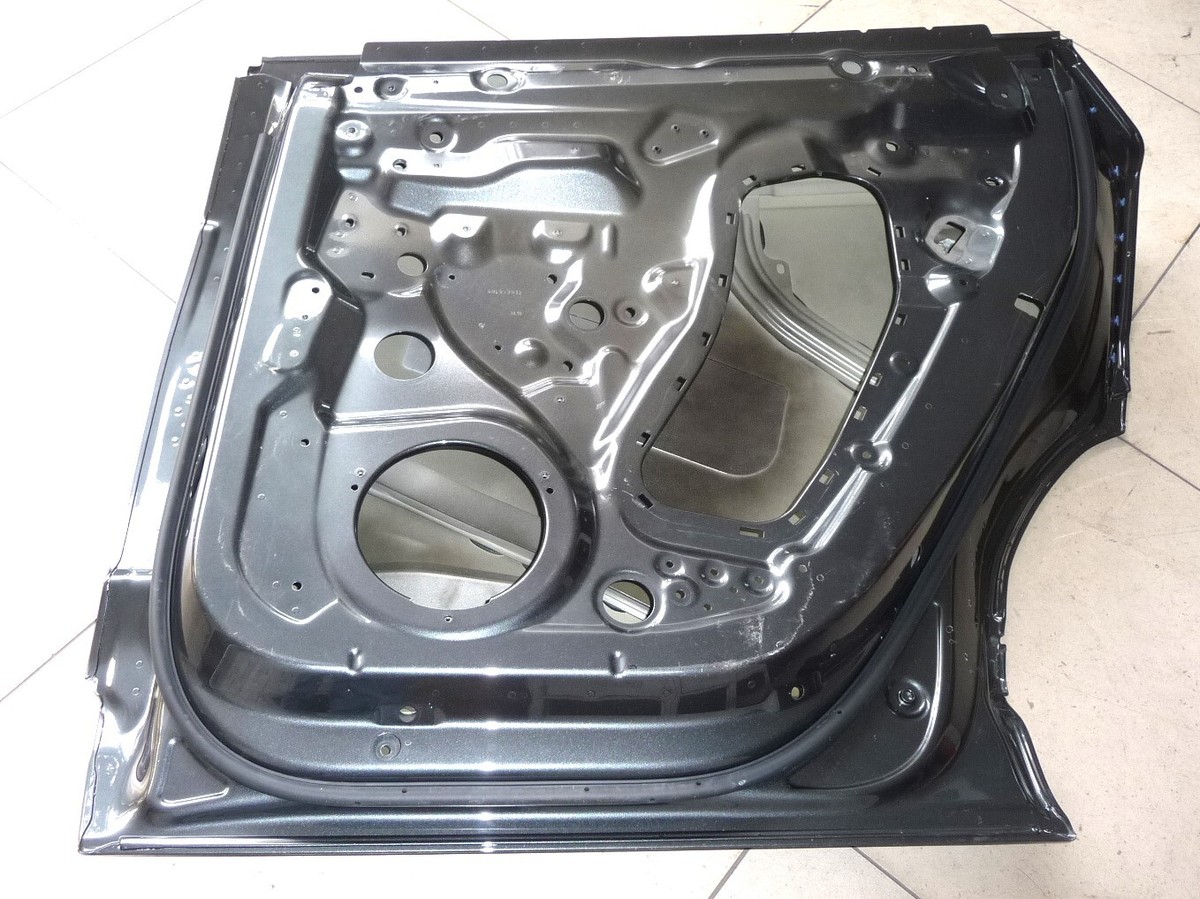 2018-2023 Lamborghini Urus Rear Right Passenger Door Shell