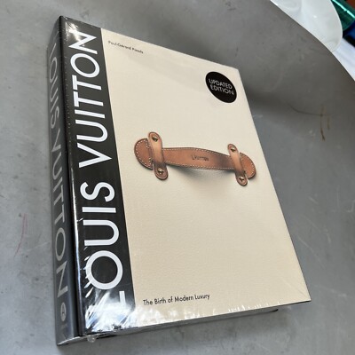 Louis Vuitton: The Birth Of Modern Luxury, Updated Edition Coffee