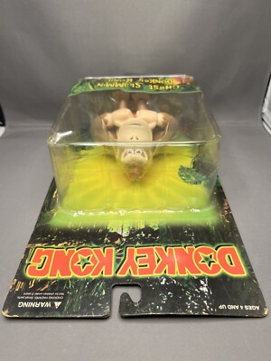 ドンキーコング新品（がち） NEW 1999 Nintendo Donkey Kong Chest Slammin' Donkey Kong