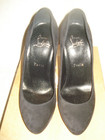100% AUTHENTIC NEW WOMEN LOUBOUTIN DOLLY 100 BLACK SUEDE PUMPS EU 37/US 7 — photo 4
