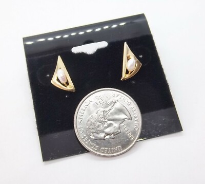 Genuine Saltwater Pearl Gold Tone Stud Pierced Earrings by Passion ... Se242