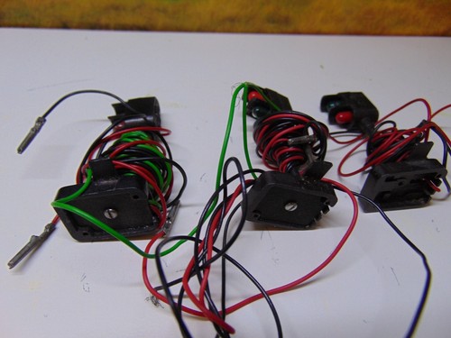 Hornby ~ Colour Light Signals (Untested) ~ OO Gauge REF6006