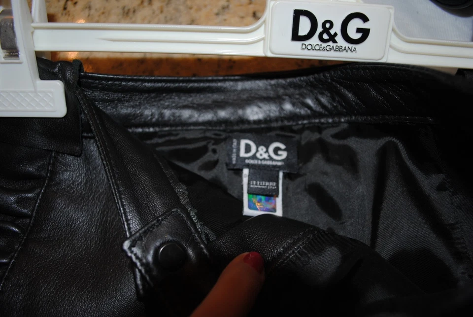 Falda de Cuero Diseñador D & G Dolce & Gabbana Falda Lápiz $1900 ¡Haz una Oferta!  Foto 2 de 4