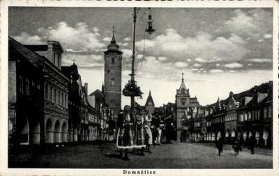 Postcard Domažlice Taus region Pilsen, marketplace, women in costume - 5076505
