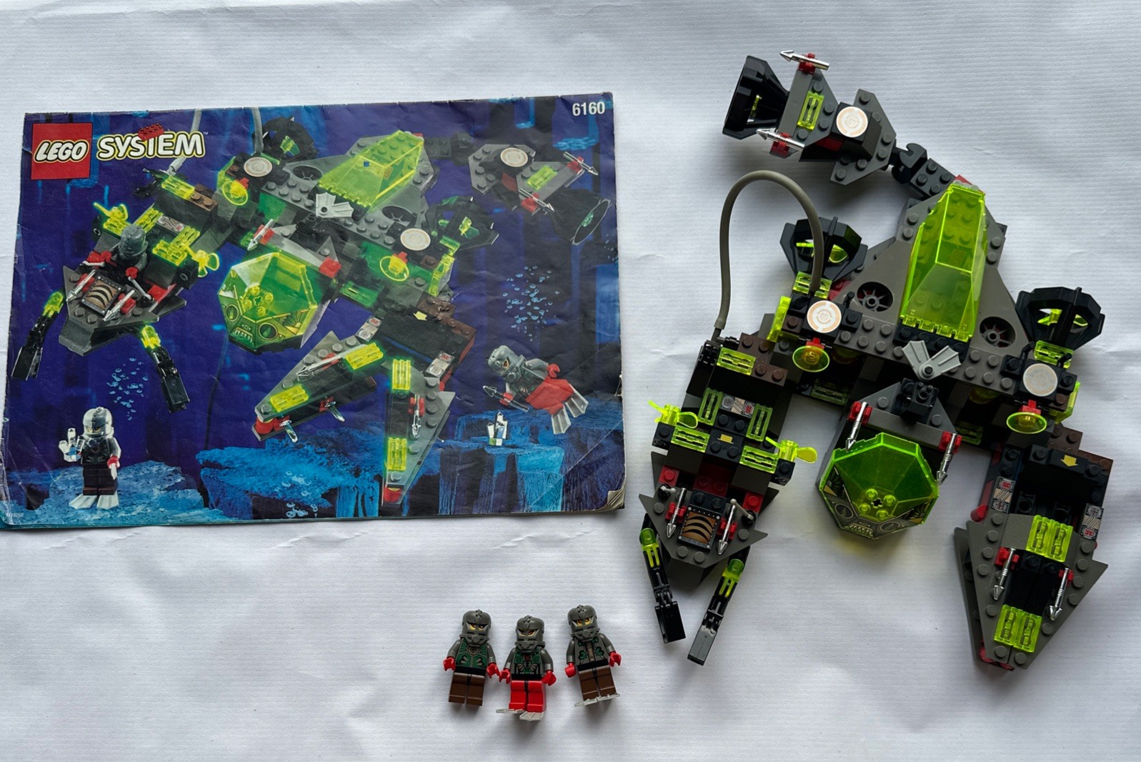 LEGO System 6160 Aquazone Sea Scorpion/Stingray Lobster RARE + instructions VGC
