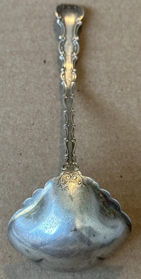 PRECIOSO CUCHARÓN SALSA GORHAM ESTRASBURGO PLATA ESTERLINA 5" Foto 4 de 4