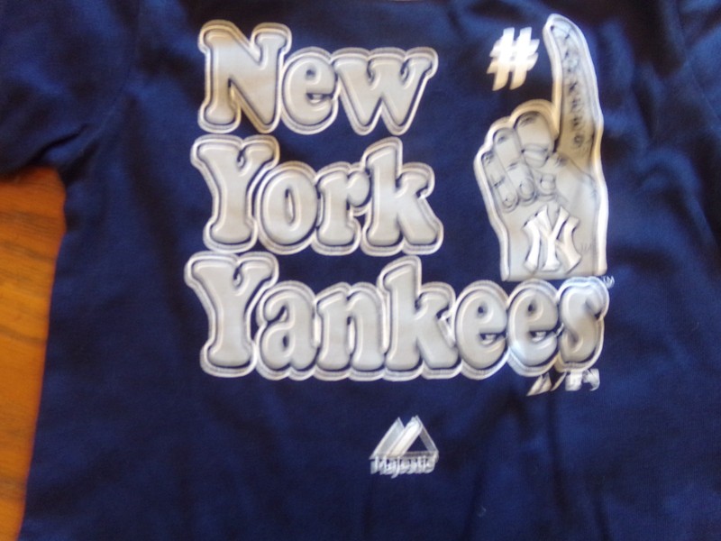 New York Yankees "Traditional Blue" Baby Outfit MLB Size (6-9 mos.) NWT $25