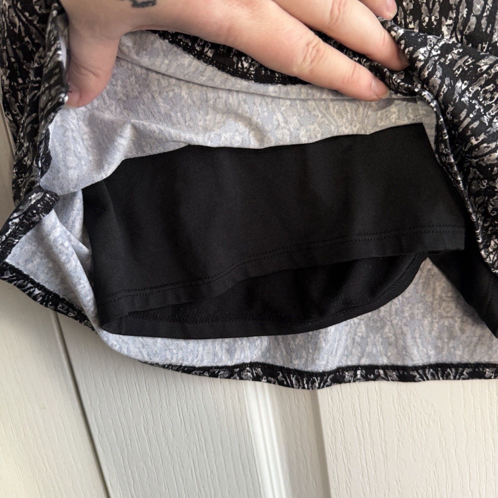 Tranquility Black Gray Geometric Pattern Skort Sk… - image 2